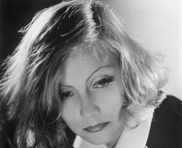 Famous Quotes 1932: “I want to be alone.” ~ Greta Garbo in “Grand Hotel”