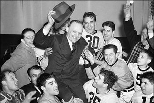 1940 - Chicago Bears defeat Washington Redskins 73–0 in the NFL championship game